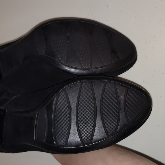 VANELi Women’s Black Suede Ankle Booties Size 7 1/2 - Picture 8 of 10